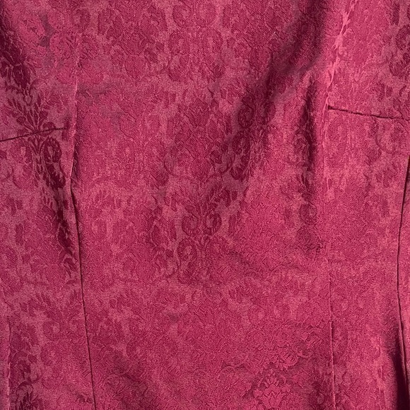 Eva Mendes New‎ York & Company Burgundy Textured Mini Dress - Picture 3 of 8